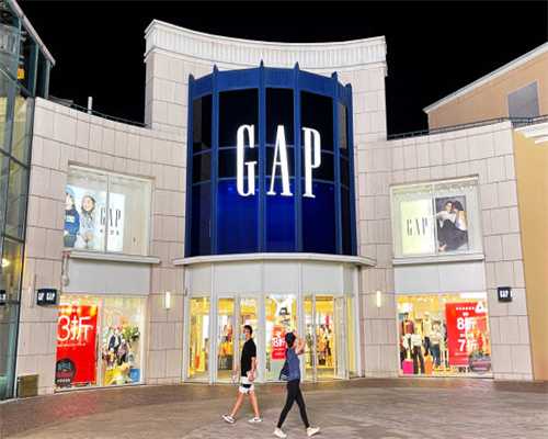 村上春树接受杂志专访，竟然只是为了聊他收藏一屋子的唱片？