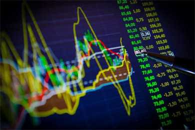 超级老古董俄罗斯方块加入吃鸡玩法，百人同屏，一人吃鸡！